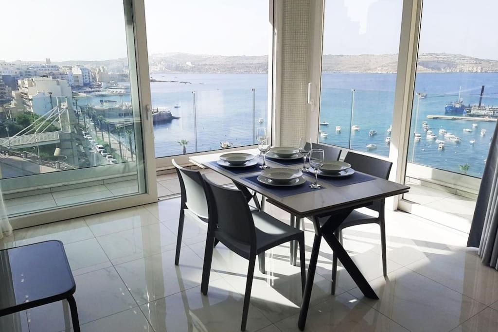 סיינט פול ביי New Seafront Apartment - Spectacular Views מראה חיצוני תמונה