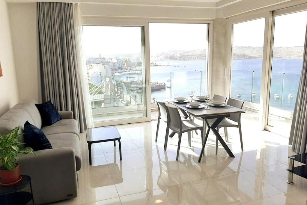 סיינט פול ביי New Seafront Apartment - Spectacular Views מראה חיצוני תמונה